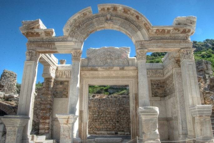 Complete Guide to Ephesus Antique City and its Remains