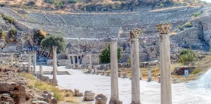 Complete Guide to Ephesus Antique City and its Remains