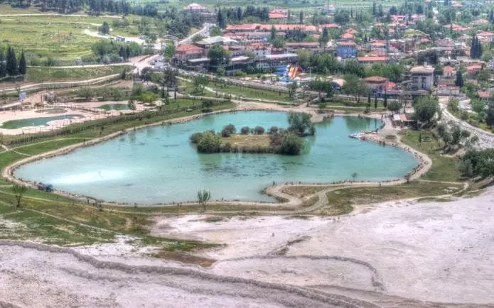 The Things to Do in Beautiful Pamukkale and Ancient Hierapolis
