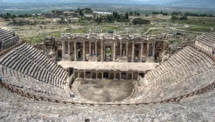 The Things to Do in Beautiful Pamukkale and Ancient Hierapolis